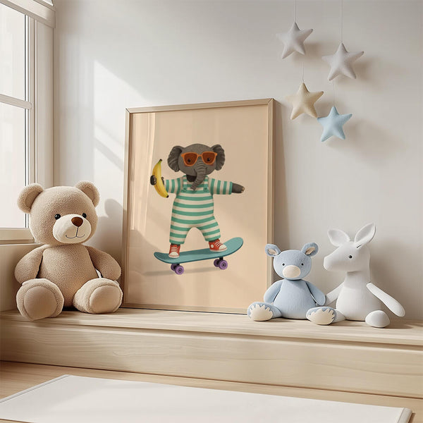 Elefant auf Skateboard Poster – Modernes Kinderzimmer – Kinderzimmer Bild
